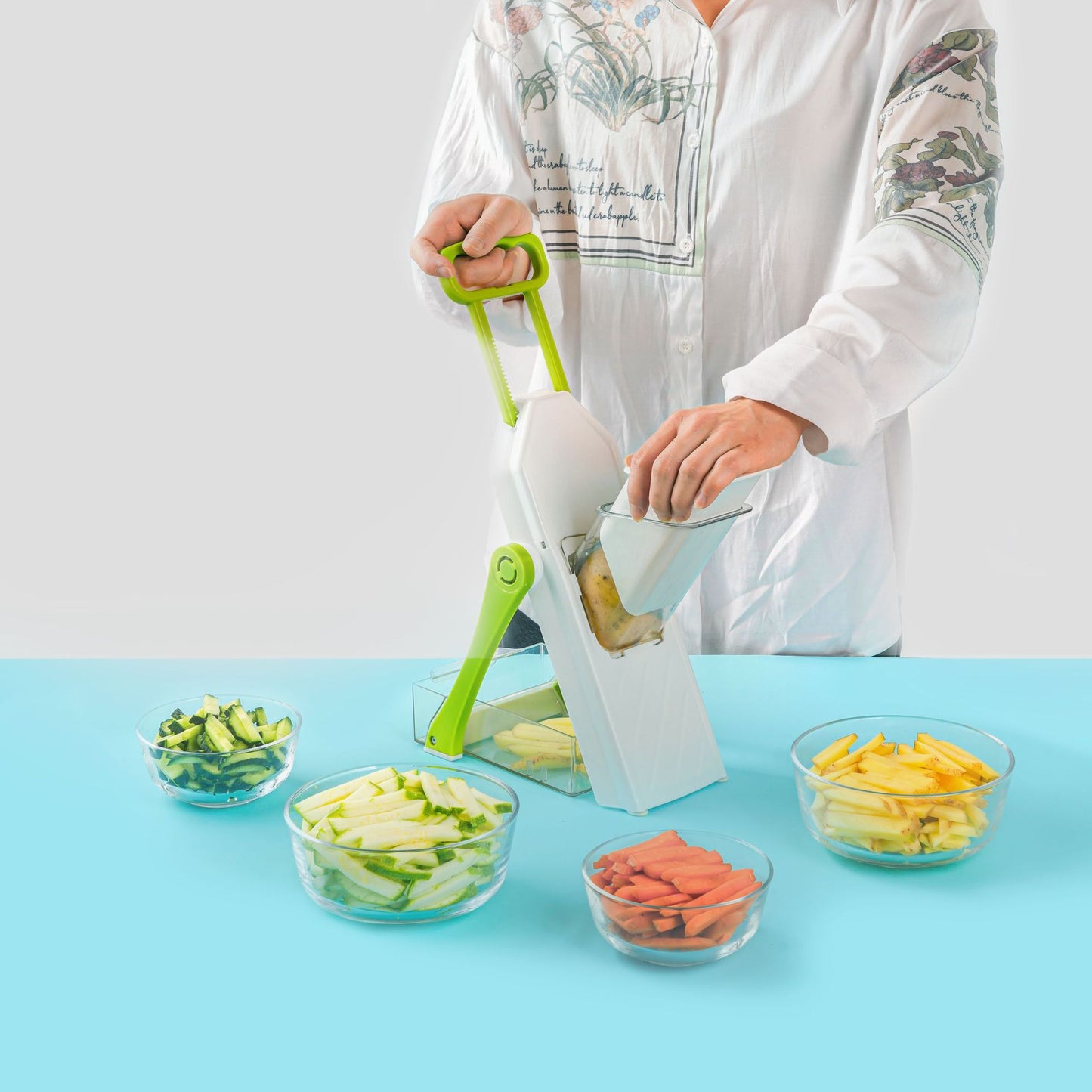 Răzătoare 5in1 Verticală Multifuncțională cu Reglaj, Mandolină de Bucătărie Sigură, pentru Legume și Julienne