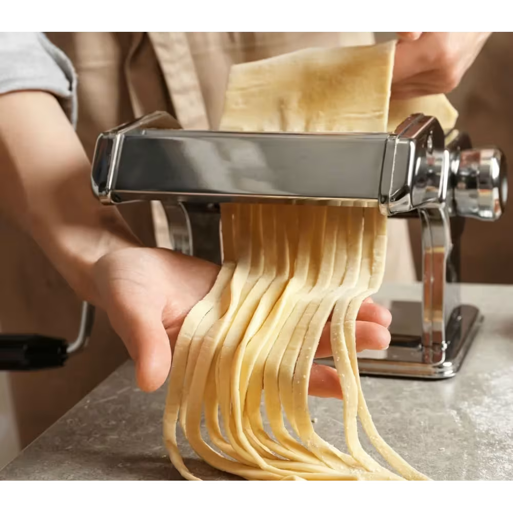 Mașină Manuală de Făcut Paste, Inox, Grosime Reglabilă, Rolă pentru Întins Aluat și Tăiere, Include Clemă de Fixare și Manivelă, Albastru Metalizat