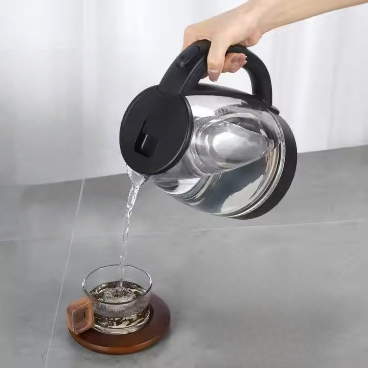 Fierbator electric din sticla Marado 2 litri cu iluminare LED albastra

Cana fierbator apa transparenta din sticla borosilicata 1500W

Baza rotativa si maner ergonomic fierbator electric negru